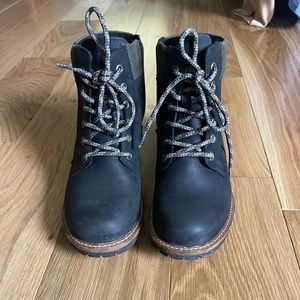 Ecco women’s ELAINA lace boot hydro max ankle